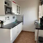 200 Lagunenstadt *